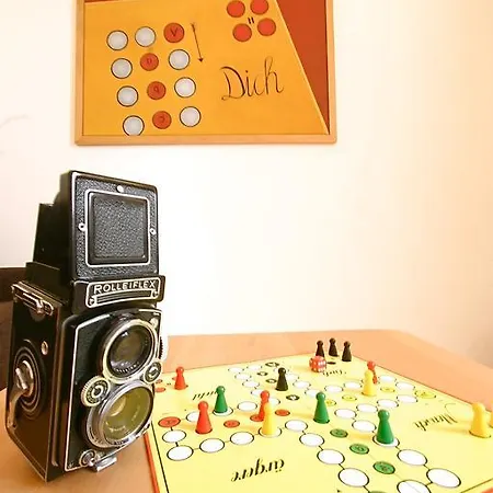 Spiele- Und Buchhotel Tschitscher Szálloda