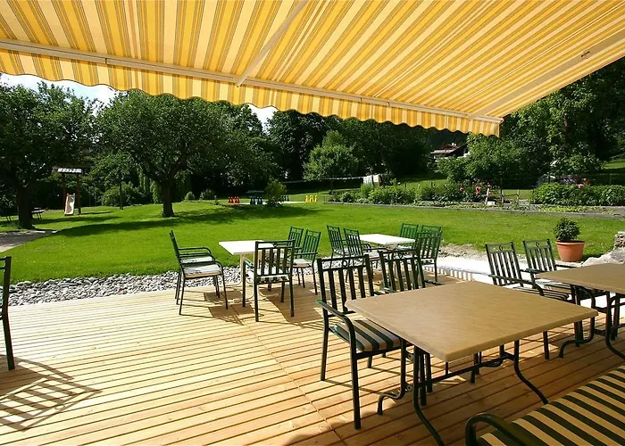 Spiele- Und Buchhotel Tschitscher