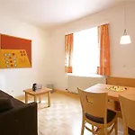 Hotel Spiele- Und Buchhotel Tschitscher