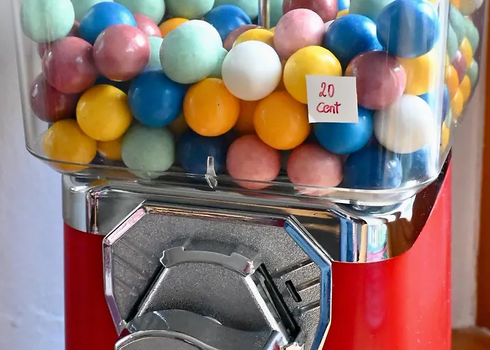 Spiele- Und Buchhotel Tschitscher Hotel