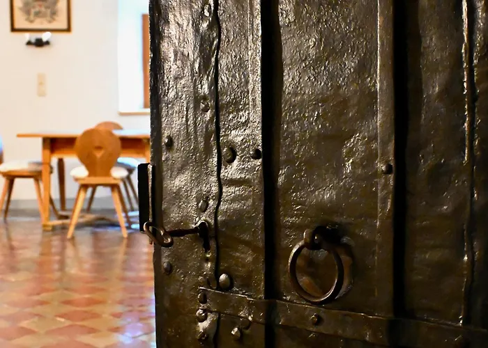 Hotel Spiele- Und Buchhotel Tschitscher