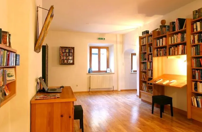 Spiele- Und Buchhotel Tschitscher Hotel Nikolsdorf