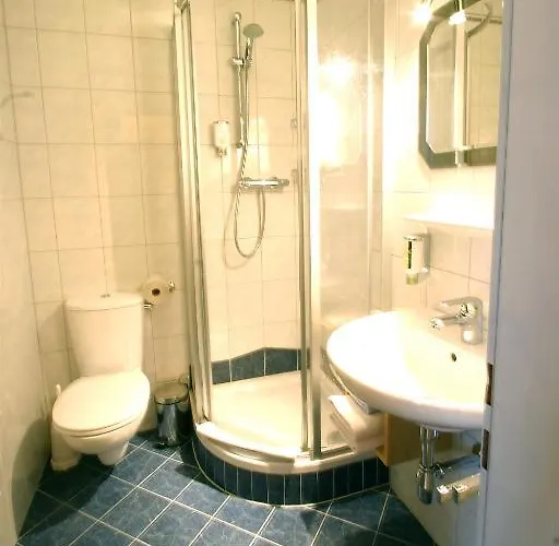 Spiele- Und Buchhotel Tschitscher Hotel