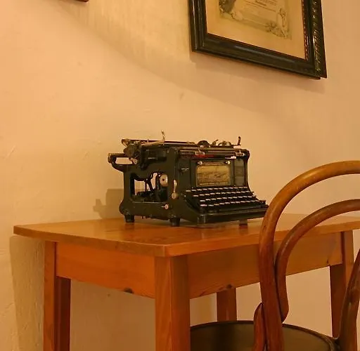 Spiele- Und Buchhotel Tschitscher Nikolsdorf